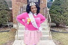 Après avoir fêté son anniversaire, une jeune fille de 12 ans est tuée d'une balle dans la tête Après avoir fêté son anniversaire, une jeune fille de 12 ans est tuée d'une balle dans la tête