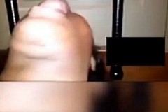 Dubaï Porta Potty : La vidéo d’un homme riche qui fait ca.ca dans la bouche d’une jeune africaine affole la toile (Vidéo HORREUR) Dubaï Porta Potty : La vidéo d’un homme riche qui fait ca.ca dans la bouche d’une jeune africaine affole la toile (Vidéo HORREUR)