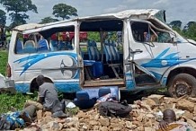 Trois morts dans un convoi funèbre après une sortie de route du véhicule à Bononbizehitafla
