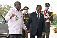 Alassane Ouattara justifie la « grâce » accordée à Gbagbo