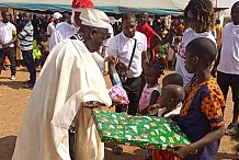 Festival culturel Wê Badjouhonan5 : Le père noël donne du sourire aux enfants à Ziondrou