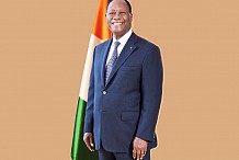 Présidentielle : Alassane Ouattara invité à se porter candidat en 2025