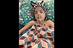 Happée par une ceinture de sécurité, une fillette de 6 ans se fait sectionner les deux pieds Happée par une ceinture de sécurité, une fillette de 6 ans se fait sectionner les deux pieds