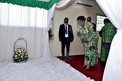 Décès du président du Pdci-Rda : les militants du Sud-Comoé, le Rhdp et le Ppa-ci rendent hommage à Henri Konan Bédié à Grand-Bassam Décès du président du Pdci-Rda : les militants du Sud-Comoé, le Rhdp et le Ppa-ci rendent hommage à Henri Konan Bédié à Grand-Bassam