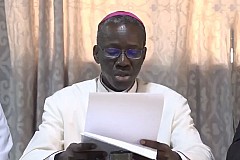 L’Église catholique de Côte d’Ivoire demande aux prêtres de s'abstenir des bénédictions de couples de même sexe et ceux en situation irrégulière (Officiel) L’Église catholique de Côte d’Ivoire demande aux prêtres de s'abstenir des bénédictions de couples de même sexe et ceux en situation irrégulière (Officiel)