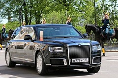 Poutine offre à Kim Jong Un en cadeau une limousine russe