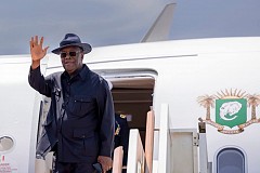 Ouattara a quitté Abidjan pour un séjour en France