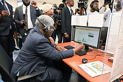 Le Premier ministre appelle les Ivoiriens à ne pas relayer les infox via le centre d’appel gouvernemental “ALLO 101”