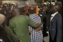 Levée du blocus autour de la résidence de Pascal Affi N’guessan, dans un climat politique tendu Levée du blocus autour de la résidence de Pascal Affi N’guessan, dans un climat politique tendu