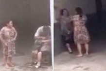 Chine: un homme oblige sa mère à manger de l’herbe - Vidéo