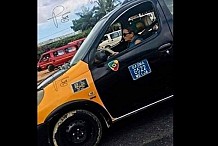 Ghana: une femme blanche conduisant un taxi, crée le buzz