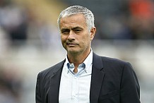 Football - Transferts: Mourinho fait du chantage au Real