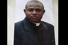 Nigeria: Un prêtre meurt après avoir donné son gilet de sauvetage pour sauver un ami