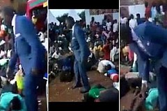 Ouganda: Un pasteur fouette ses fidèles pour ne pas s’être rendus à l’église (vidéo)