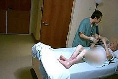 Un aide-soignant frappe à 11 reprises un homme de 89 ans Un aide-soignant frappe à 11 reprises un homme de 89 ans