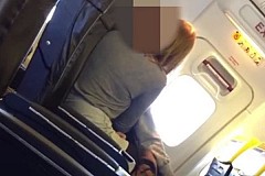 Etats-Unis: Elle masturbe son voisin de siège, un parfait inconnu en vol (Vidéo)