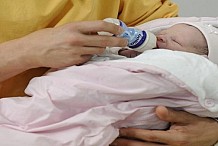 Chine: Un bébé naît 4 ans après la mort de ses parents