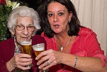 Robertine, 97 ans et toujours ses 15 bières quotidiennes