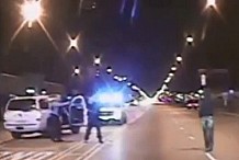 Etats-Unis: Un policier jugé pour 16 tirs «inutiles» sur un Noir