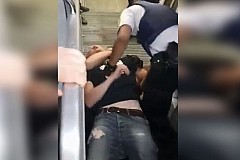 Un passager agresse un steward, tous les passagers de l'avion débarqués Un passager agresse un steward, tous les passagers de l'avion débarqués