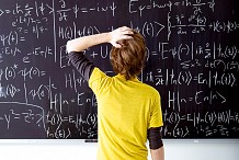 Un élève de 16 ans poignarde son professeur de Mathématiques
