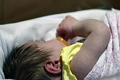 Inde: Une femme devient grand-mère grâce au sperme de son défunt fils Inde: Une femme devient grand-mère grâce au sperme de son défunt fils