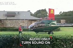 Il vient chercher son McDo en hélicoptère (vidéo) Il vient chercher son McDo en hélicoptère (vidéo)