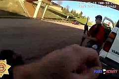 Un policier tire sur un automobiliste lors d’un contrôle routier (vidéo) Un policier tire sur un automobiliste lors d’un contrôle routier (vidéo)