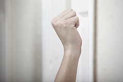 Inde : incinérée la veille, elle revient chez ses parents Inde : incinérée la veille, elle revient chez ses parents