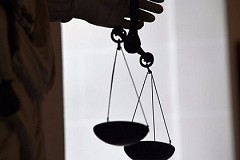 Il poursuit son employeur pour harcèlement : «Mon patron pétait derrière moi jusqu’à 6 fois par jour» Il poursuit son employeur pour harcèlement : «Mon patron pétait derrière moi jusqu’à 6 fois par jour»
