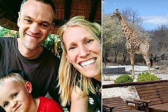Une maman et son fils entre la vie et la mort après avoir été attaquée par une girafe