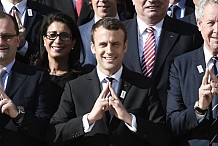 Voilà la signification du geste triangle de Macron, que beaucoup ont assimilé aux Illuminatis!