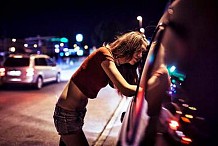 En France, des prostituées attaquent la loi pénalisant leurs clients
