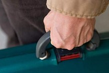 Un voyageur transportait deux bras dans sa valise