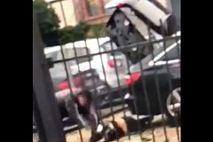 Il percute son épouse en voiture avant de l'achever à coups de hache Il percute son épouse en voiture avant de l'achever à coups de hache