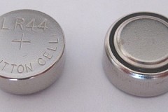 Un enfant de 2 ans meurt après avoir avalé une pile de hand spinner Un enfant de 2 ans meurt après avoir avalé une pile de hand spinner