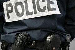 Un policier viole ses 2 belles-filles de 11 et 13 ans tout en se filmant Un policier viole ses 2 belles-filles de 11 et 13 ans tout en se filmant