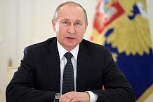 Russie: Vladimir Poutine annonce l'expulsion de 755 diplomates américains