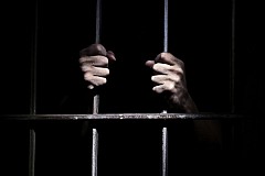 Condamné à 65 ans de prison pour meurtre, il n'a pourtant tué personne Condamné à 65 ans de prison pour meurtre, il n'a pourtant tué personne