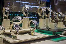 Paris: Il achète sept montres Rolex avec des faux billets