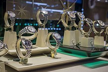 Paris: Il achète sept montres Rolex avec des faux billets