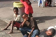 Ouganda : Donner de l’argent à un enfant de la rue équivaut à 6 mois de prison Ouganda : Donner de l’argent à un enfant de la rue équivaut à 6 mois de prison