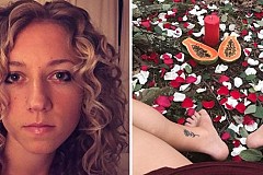 USA: une femme explique pourquoi elle applique le sang de ses menstrues sur son visage USA: une femme explique pourquoi elle applique le sang de ses menstrues sur son visage