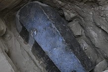 Un mystérieux sarcophage noir, vieux de plus de 2000 ans, retrouvé à Alexandrie