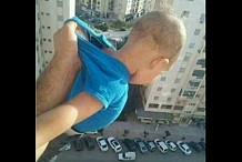 Un homme suspend un bébé dans le vide et menace de le lâcher s'il n'a pas  «1000 j'aime » sur sa page facebook. Voici ce qui lui est arrivé