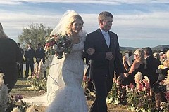 Ils se tuent en hélicoptère juste après leur mariage Ils se tuent en hélicoptère juste après leur mariage