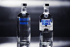 Il meurt après avoir bu 4 bouteilles de vodka lors d'un concours d'alcool Il meurt après avoir bu 4 bouteilles de vodka lors d'un concours d'alcool