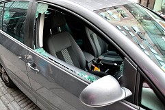 Elle vole une voiture par erreur pendant deux semaines Elle vole une voiture par erreur pendant deux semaines